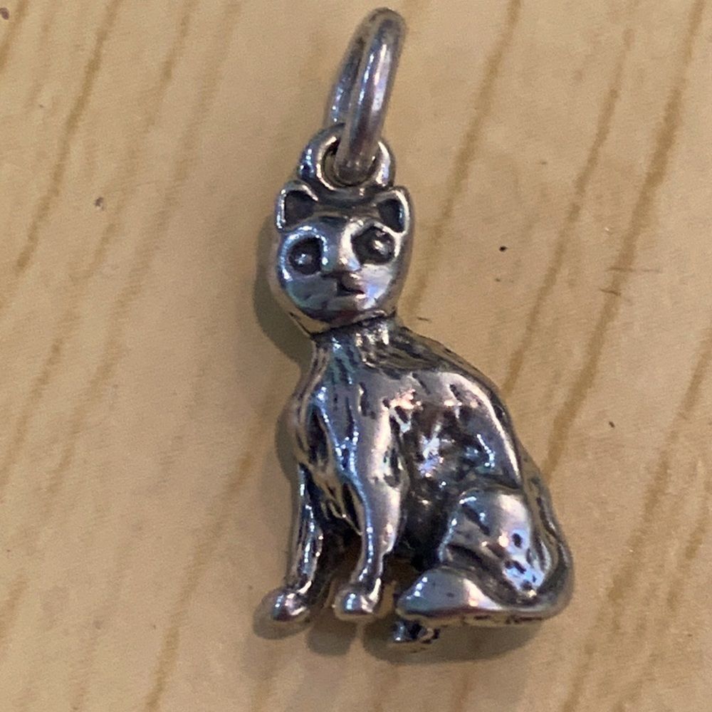 Sitting Cat Sterling Silver Jewelry Charm
